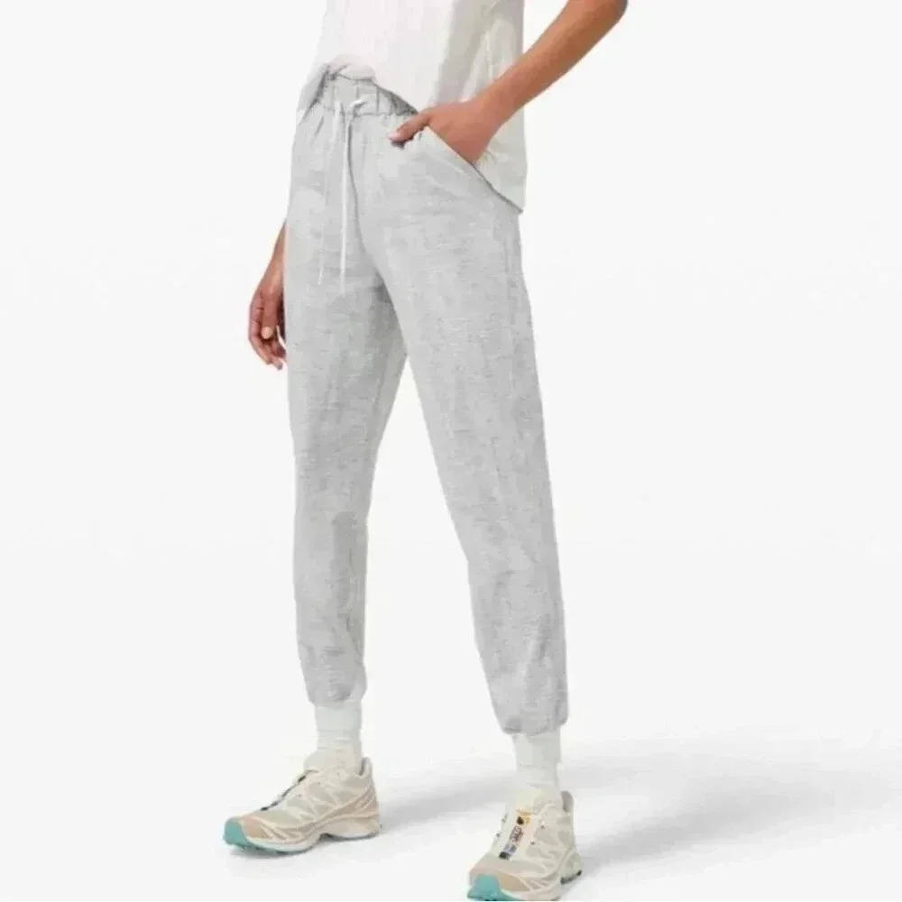 Lululemon Stretch High Rise Jogger Size 4 Women Linear Tempo Jacquard Silver Dro